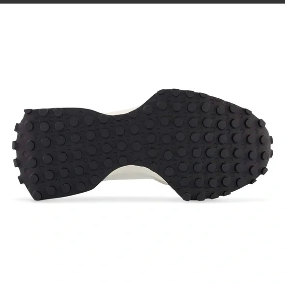 New Balance 327 Lifestyle White and Black Sneakers - Picture 4 of 10